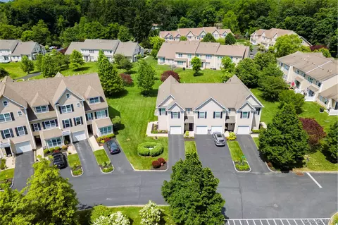 View/Area - 1 Halley Ct, Poughkeepsie, NY 12601 photo 4 of 8