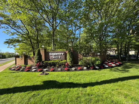 233 Sagamore Hills Dr, Port Jefferson Station, NY 11776