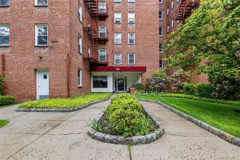 611 Palmer Rd #3Y, Yonkers, NY 10701