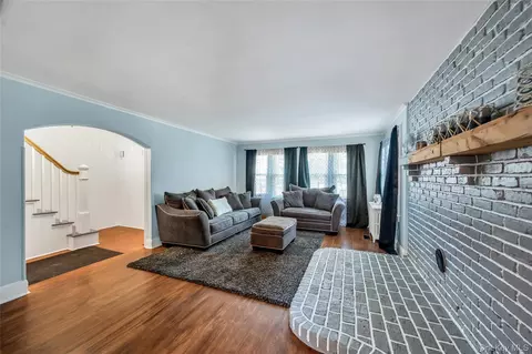 105 Maple Ave, Patchogue, NY 11772 photo 6