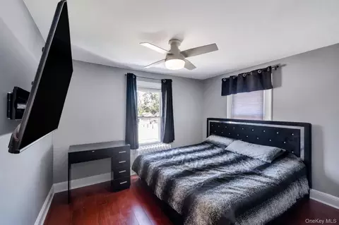 105 Maple Ave, Patchogue, NY 11772 photo 11