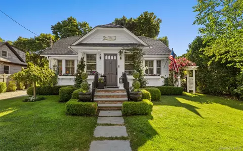 418 Pine Acres Blvd, Brightwaters, NY 11718