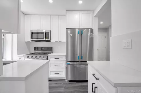 Kitchen - 78-06 Main St #2L, Flushing, NY 11367 photo 1 of 2
