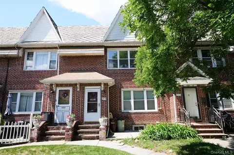 16011 84th Rd, Jamaica, NY 11432
