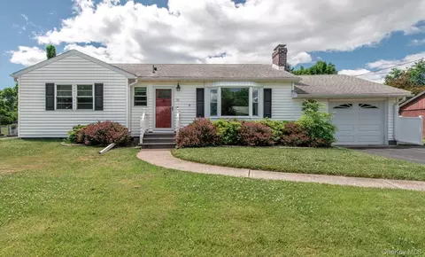 15 Genesee Ave, Ulster, NY 12449
