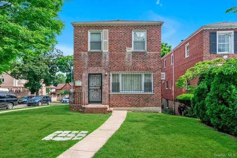 141-03 Hoover Ave, Jamaica, NY 11435