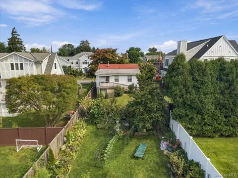 View/Area - 37 Beck Ave, Rye, NY 10580 photo 3 of 8
