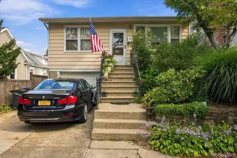 Exterior - 37 Beck Ave, Rye, NY 10580 photo 1 of 6