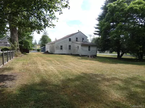 56 Wallkill Ave, Shawangunk, NY 12589 photo 9