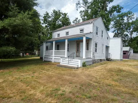 56 Wallkill Ave, Shawangunk, NY 12589