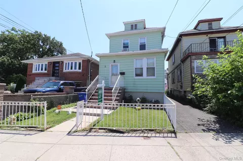 3232 Country Club Rd, New York, NY 10465