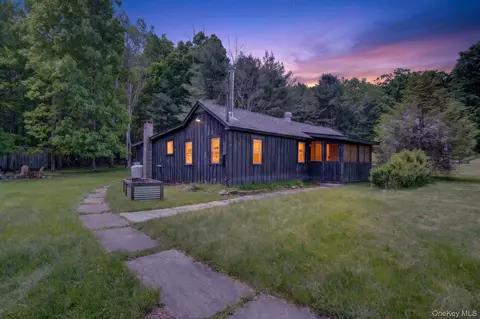 79 Little Rd, Mamakating, NY 12790