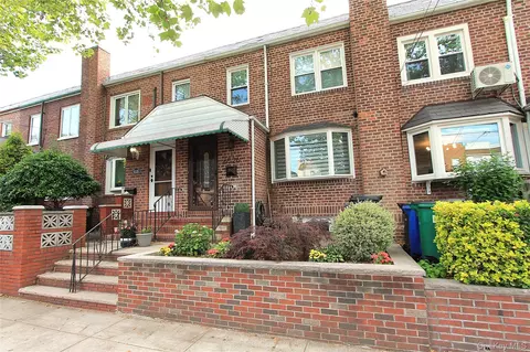 65-26 79th St, New York, NY 11379