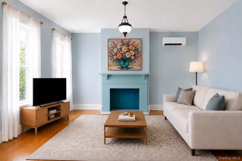 Living - 200 Nelson Ave, Peekskill, NY 10566 photo 1 of 3