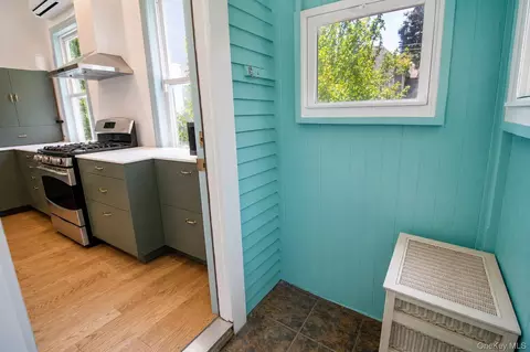 Entry Way - 200 Nelson Ave, Peekskill, NY 10566 photo 2 of 3