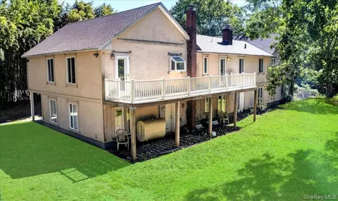 52 Victory Ave, Shirley, NY 11967