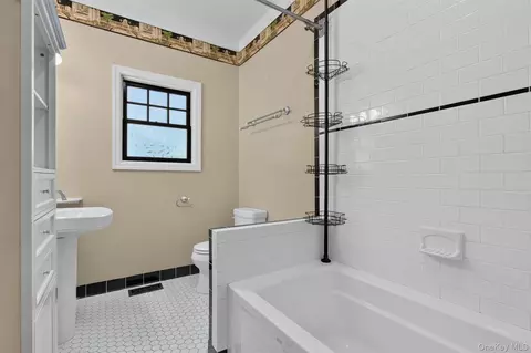 Bath - 708 Kossuth Pl, Peekskill, NY 10566 photo 2 of 3