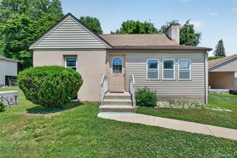 221 1st St, Cortlandt, NY 10511