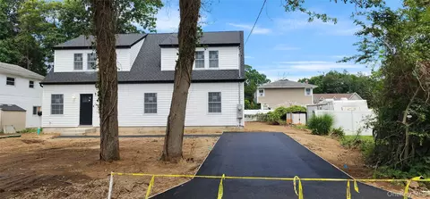 15 Robinson Drive, Shirley, NY 11967