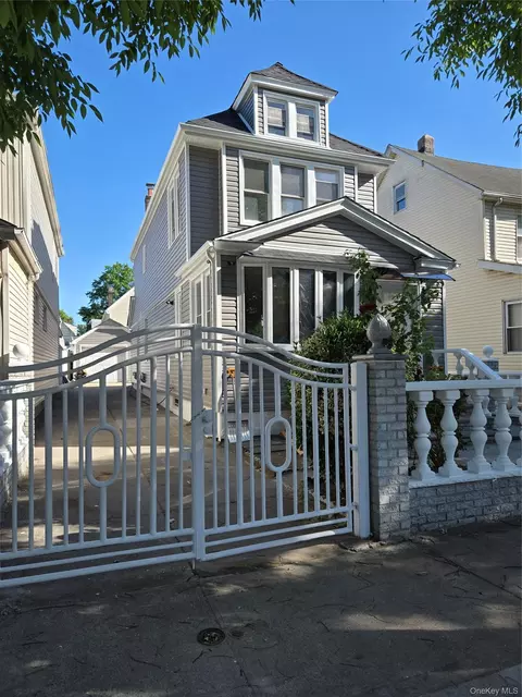 194-44 112th Rd, Saint Albans, NY 11412