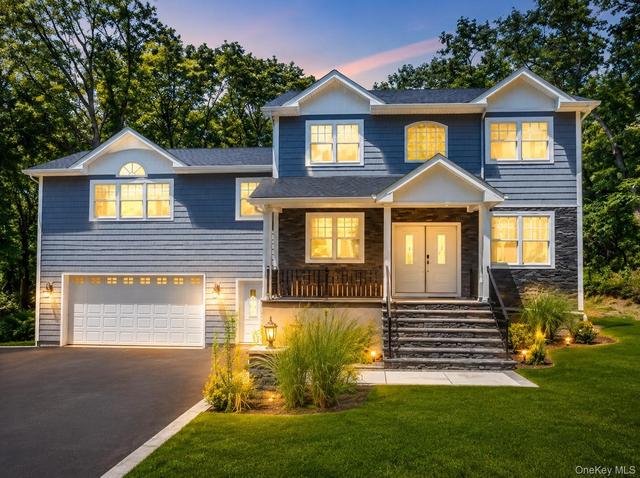 597 Pulaski Rd, Kings Park, NY 11754