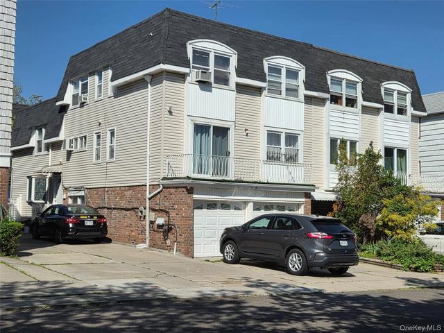 15-40 215th St, New York, NY 11360