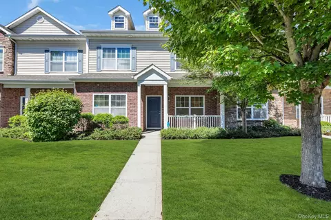 Exterior - 111 Millie Ct, Patchogue, NY 11772 photo 1 of 6