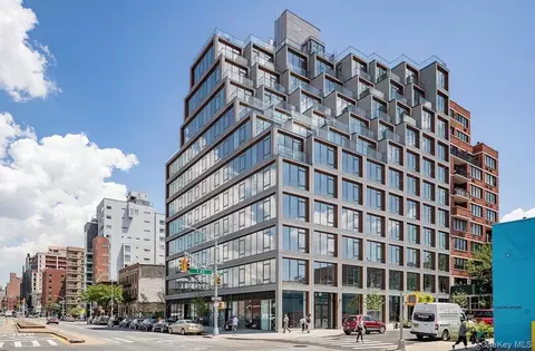 251 1st St #4A, Brooklyn, NY 11215