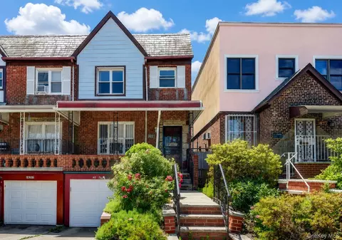 85-62 66th Rd, New York, NY 11374