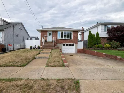 3601 Wadena St, Seaford, NY 11783