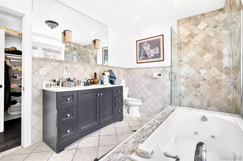 Bath - 5646 Post Rd, New York, NY 10471 photo 5 of 6