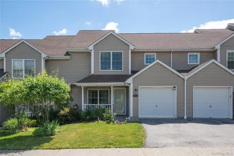 114 Sparrow Ridge Rd #22C, Kent, NY 10512