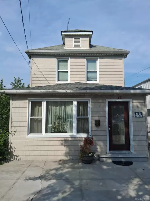 636 Logan Ave, New York, NY 10465