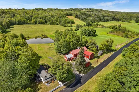 37 S Plank Rd, Minisink, NY 10998