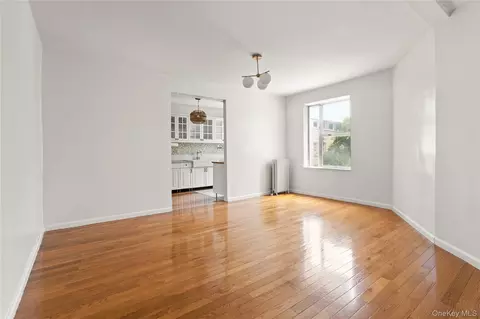 45-08 40th St #D51, Sunnyside, NY 11104