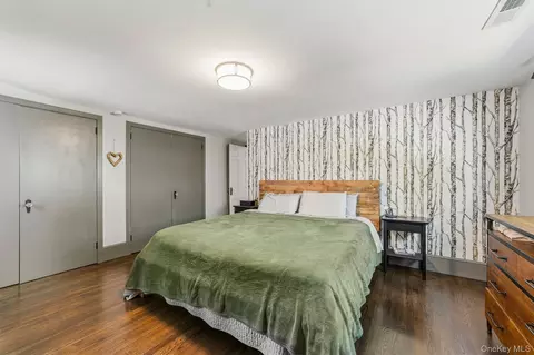 Bedroom - 7 Brook Pl, Ossining, NY 10562 photo 1 of 5