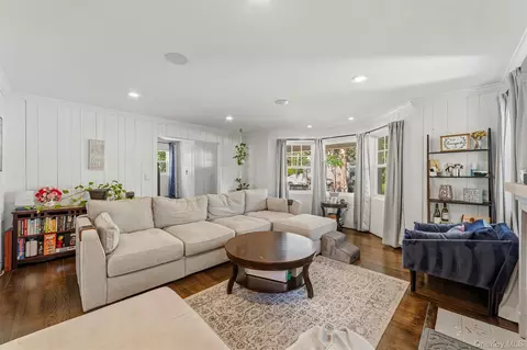 Living - 7 Brook Pl, Ossining, NY 10562 photo 1 of 3