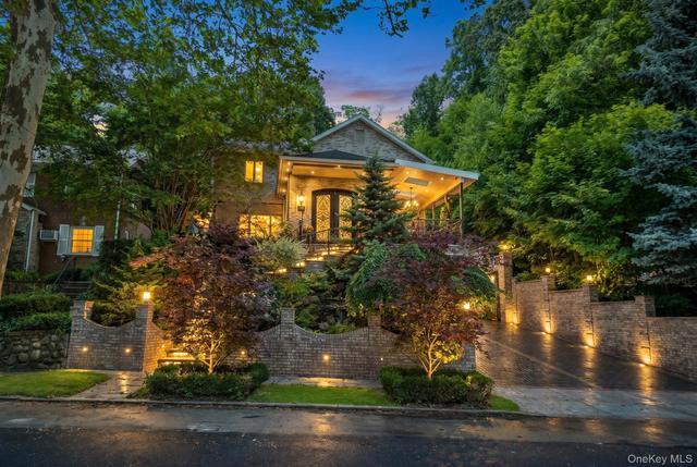 180-15 Aberdeen Rd, Jamaica, NY 11432