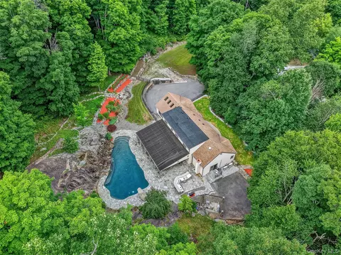 701 Fair St, Carmel Hamlet, NY 10512