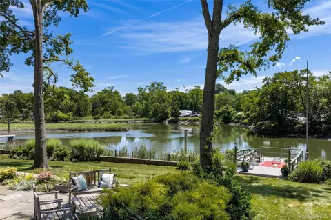 View/Area - 87 Hix Ave, Rye, NY 10580 photo 7 of 8