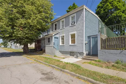 142 W Parmenter St, Newburgh, NY 12550