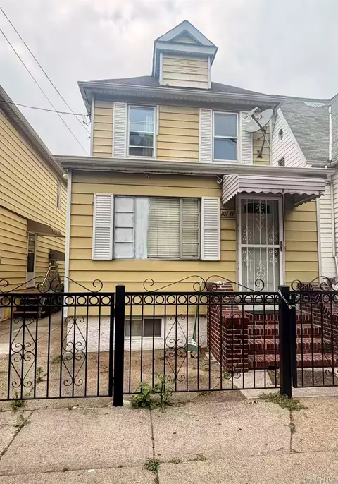 10117 46th Ave, New York, NY 11368
