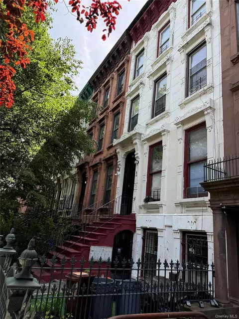 64 Hancock St, Brooklyn, NY 11216
