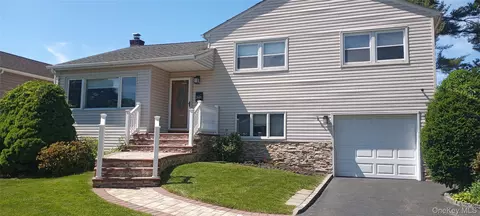 2669 Grayson Dr, East Meadow, NY 11554