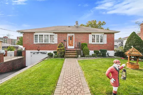181 Roundhill Dr, Yonkers, NY 10710