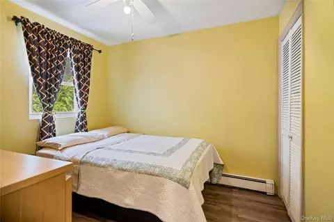 Bedroom - 32 Juniper Ave, Patchogue, NY 11772 photo 3 of 3