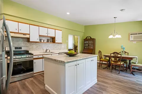 Kitchen - 32 Juniper Ave, Patchogue, NY 11772 photo 1 of 4
