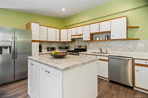 Kitchen - 32 Juniper Ave, Patchogue, NY 11772 photo 3 of 4