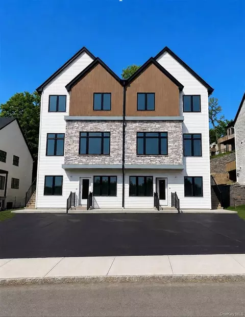 3 San Marcos Dr #101, Monroe, NY 10950