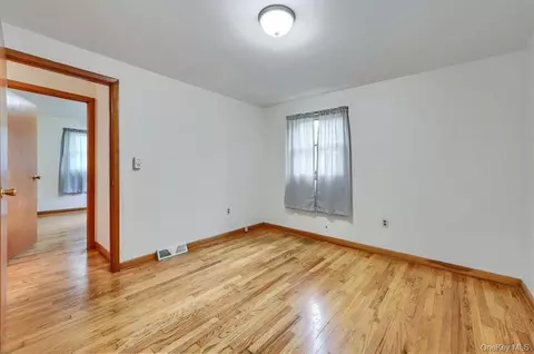 Bedroom - 9 Echo Ln, Newburgh, NY 12550 photo 4 of 4